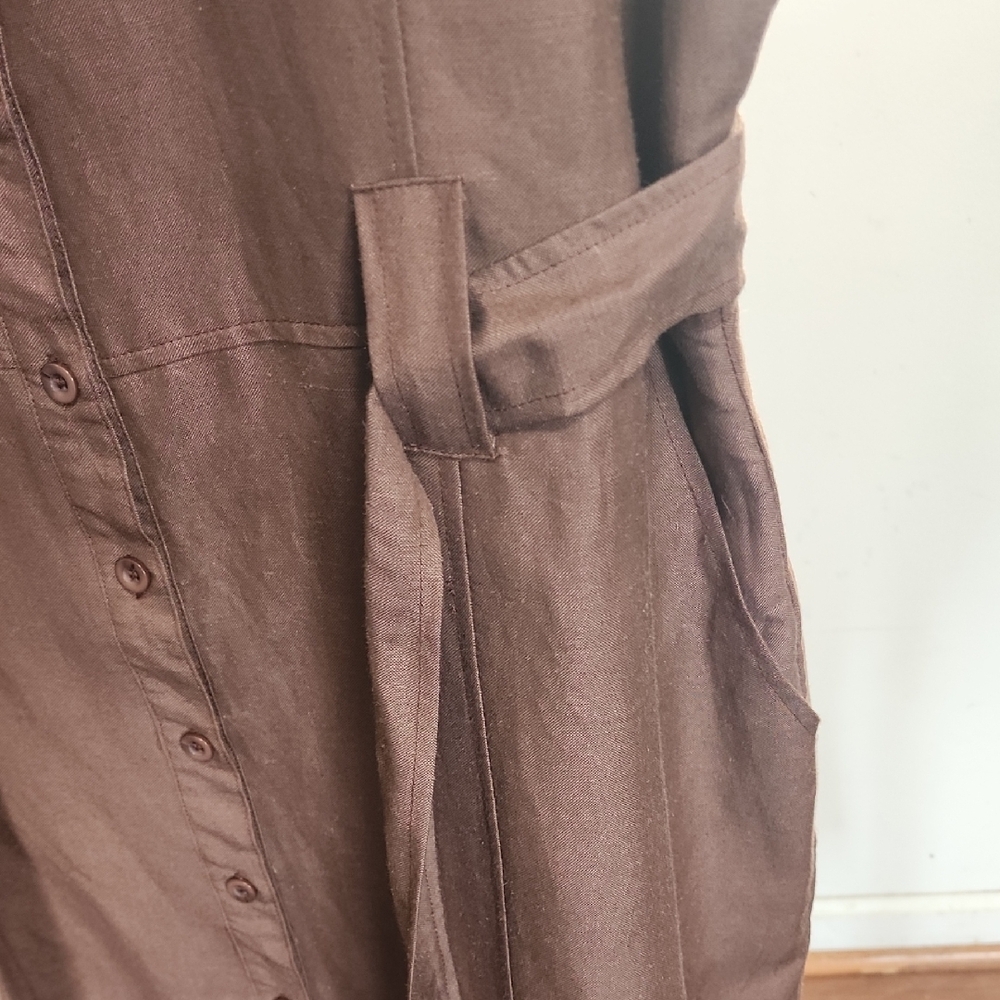 Sleeveless Tie-Waist Midi Shirtdress in Taupe - Picture 4 of 13